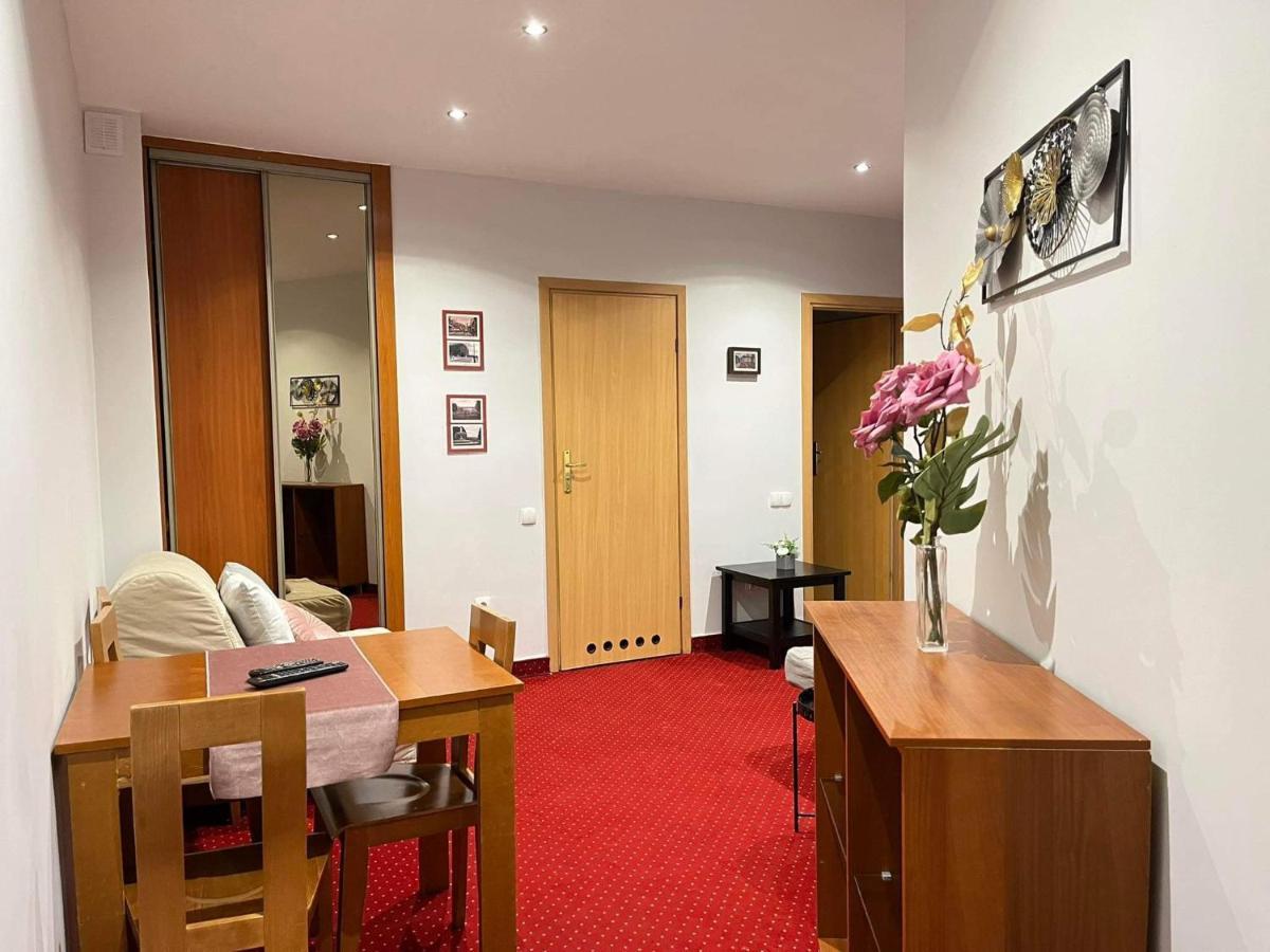 Apartament Warszawa Centrum Helvetia Plus Buitenkant foto