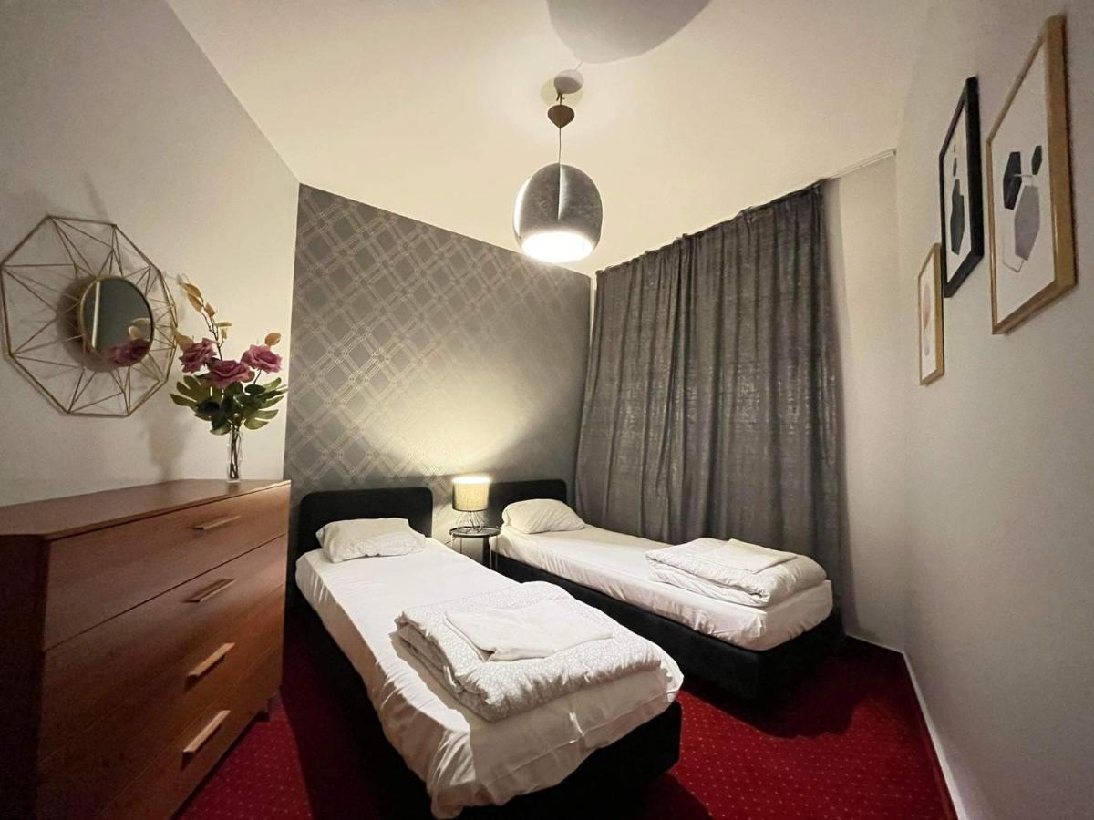 Apartament Warszawa Centrum Helvetia Plus Buitenkant foto